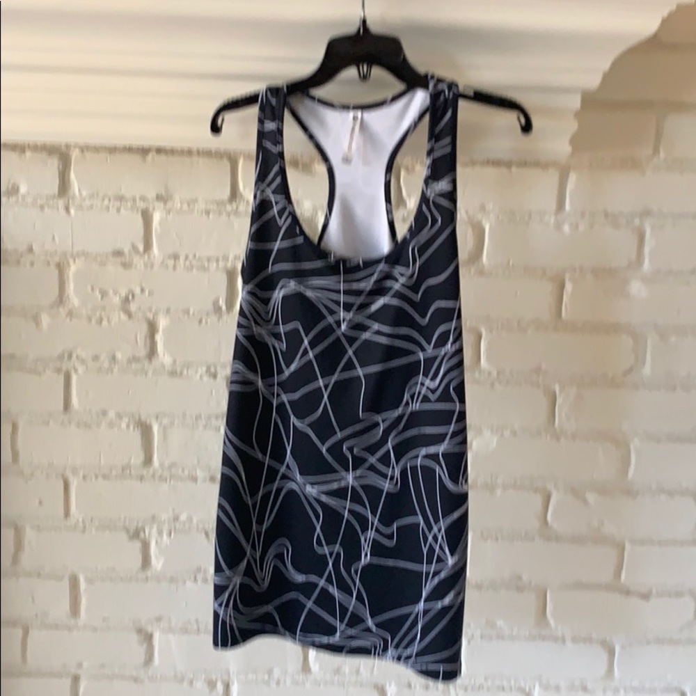 FABLETICS Geometric Print workout tank size small